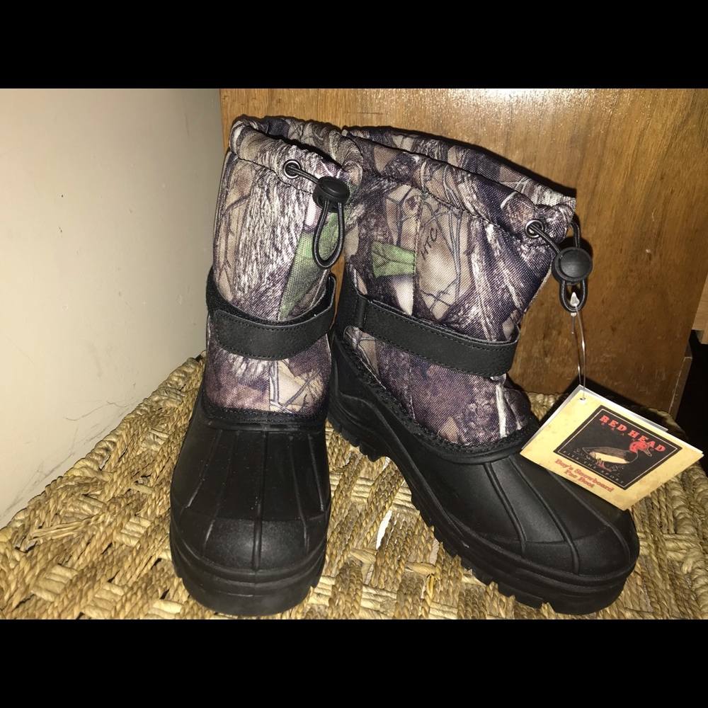 Snow boots for your boy